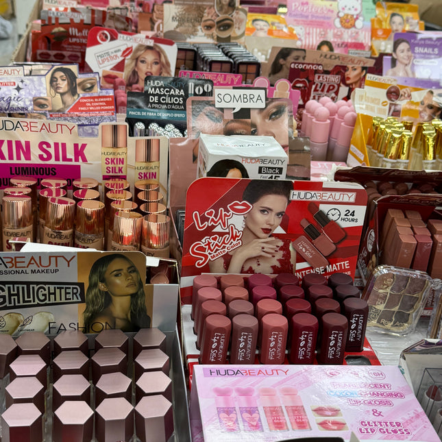 Makeup Stock – Only 40 AED/KG