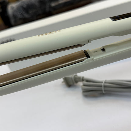Hair Straightener With Ceramic Coating
