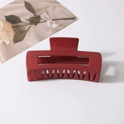 https://cdn.shopify.com/s/files/1/0742/1198/3559/files/soft-silicone-shark-hair-claw-clip-non-slip-break-resistant-grip-for-women-durable-comfortable-for-daily-wear-sports-6097687.jpg?v=1766952612