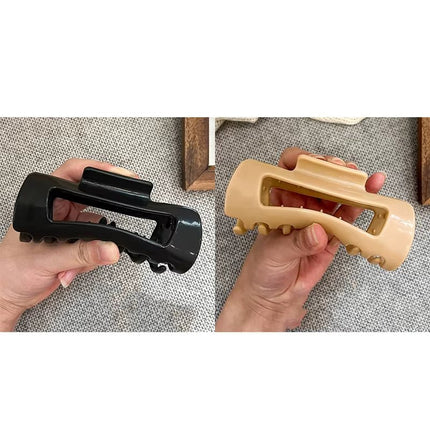 https://cdn.shopify.com/s/files/1/0742/1198/3559/files/soft-silicone-shark-hair-claw-clip-non-slip-break-resistant-grip-for-women-durable-comfortable-for-daily-wear-sports-9089588.jpg?v=1766952665